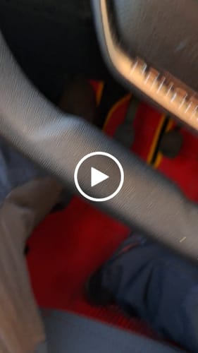Customer video review of Auto Fußmatten nach Maß - Vorne
