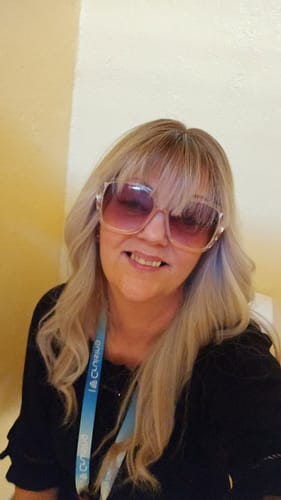 Customer photo review of JBEXTENSION 22 Inches Curly Pinkish Blonde Highlight Wig IRIS