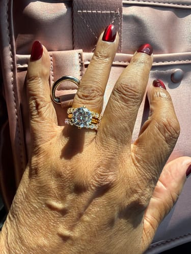 Customer photo review of Soleil d'Or Ring