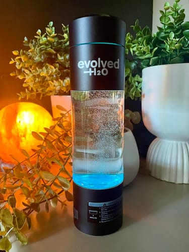 Customer photo review of Evolved H2O™ Hydrogen: Pro Bottle