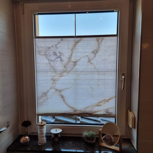 Customer photo review of Wabenplissee Motiv "Gold Weiss Marmoriert"