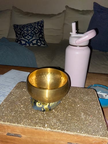 Customer photo review of Hand Hammered Himalayas Singing Bowl