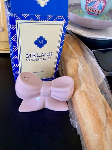 Customer photo review of Pink Bow Salt & Pepper Shakers