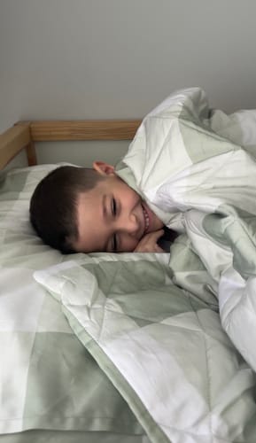 Customer photo review of TidyTuck Bedding Bundle