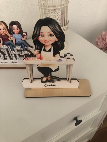 Customer photo review of Nail Technician - Personalized 2-Layered Wooden Plaque - Gift For Nail Technician, Nails Decor, Beauty Salon, Woman, Girl