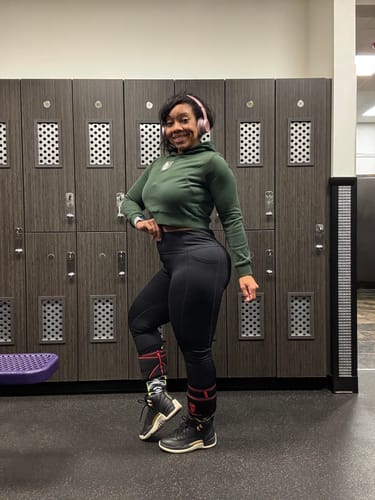 Customer photo review of Freedom Cropped Hoodie