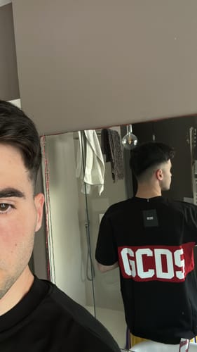 Recensione con foto di un cliente su T-shirt LV Manica Monogram