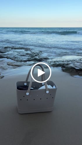 Customer video review of Maxi Tribe Bag in Mangrove