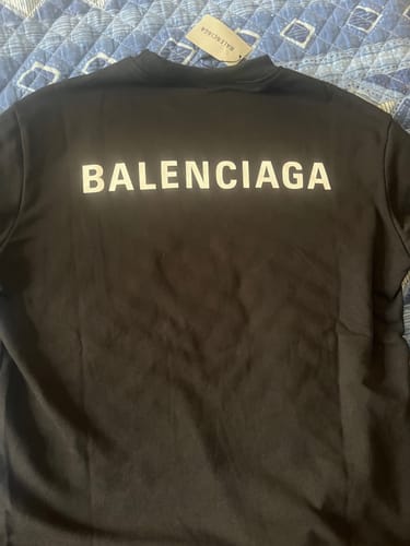 Recensione con foto di un cliente su Felpa girocollo Balenciaga BACK