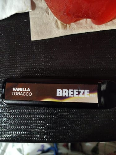 Customer photo review of Breeze Pro Disposable Vape