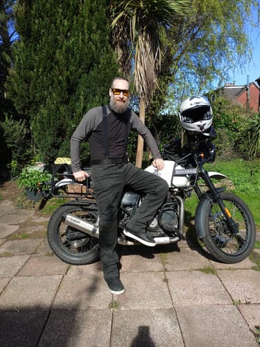 Customer photo review of Taranis Elite AAA-rated single-layer motorcycle jeans in black