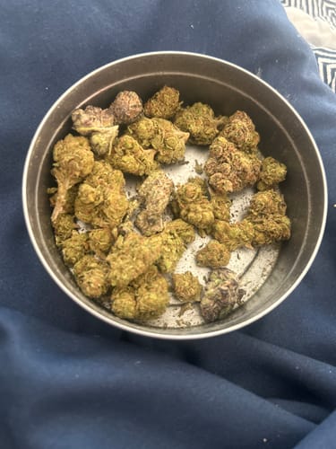 Customer photo review of Black Ice THCA Flower Ounce (28g)