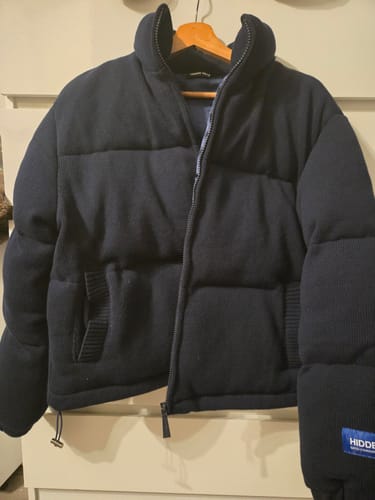 Customer photo review of LABEL PUFFER JACKET NAVY