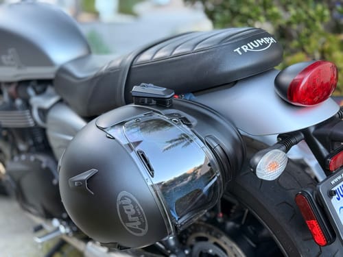 Customer photo review of Brogue Triumph Modern Classic Helmet Hook (lock) - 2016+ Triumph Speed Twin, Thruxton R/RS, Bonneville T100 & T120, Street Twin / Cup