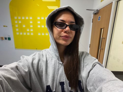Customer photo review of Liv - Black