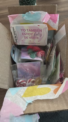 Customer photo review of Aretes de cerezas