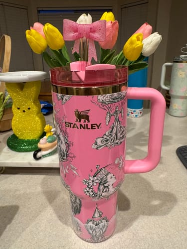 Customer photo review of Pink Confetti 3D Bow Straw Topper