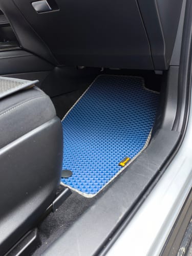 Customer photo review of Auto Fußmatten nach Maß - Komplettset