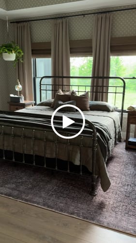 Customer video review of Cece Wallpaper by Kourtni Gunn
