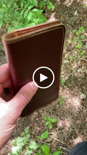 Customer video review of Field Notes Wallet