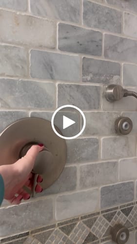 Customer video review of Gillian Filtered Shower Head