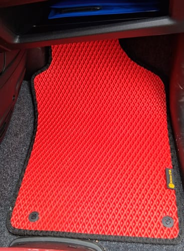 Customer photo review of Auto Fußmatten nach Maß - Vorne