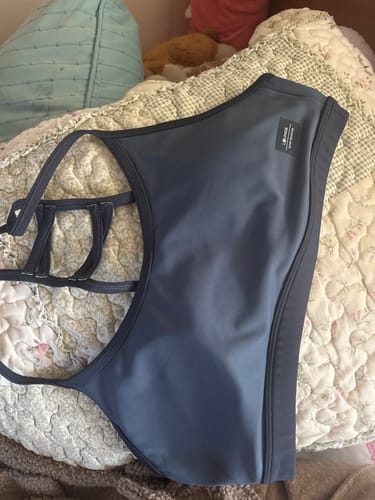 Reseña con foto de un cliente sobre Peto Deportivo Clásico Active