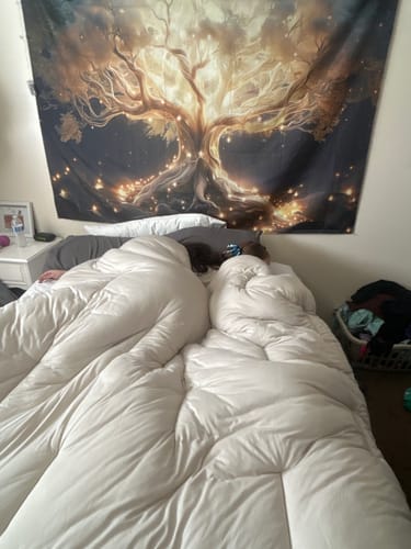 Customer photo review of MarshMellow Comforter