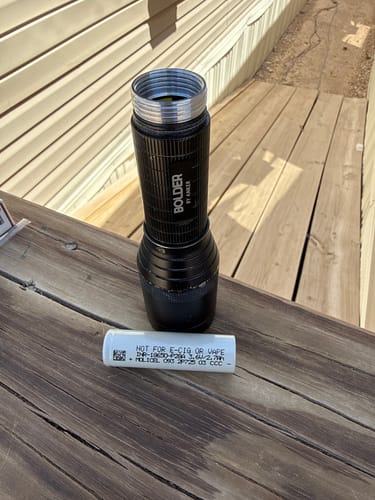 Customer photo review of Molicel P28A 18650 2800mAh 35A Battery
