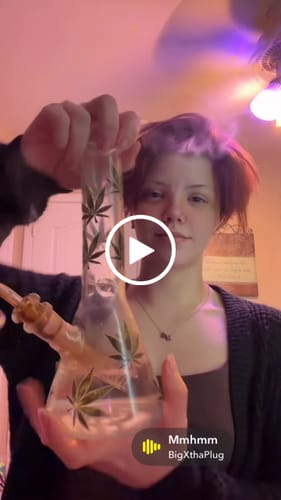 Customer video review of Turn On Your Hemp Lights Beaker Bong - 9.75"