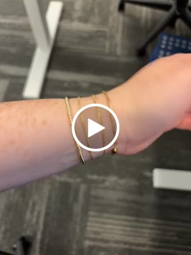 Customer video review of juno bracelet (2.5mm)