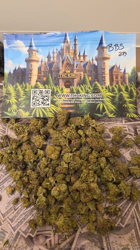 Customer photo review of Blueberry Skittlez Greenhouse THCA