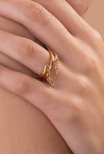 Customer photo review of Tassel Chain Spiral Ring