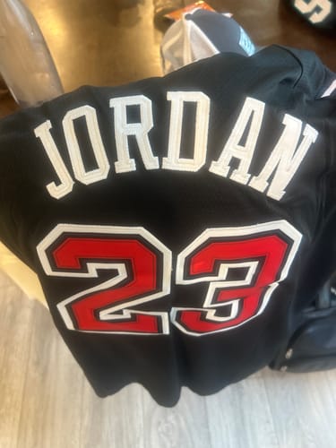 Customer photo review of Men's Chicago Bulls Michael Jordan #23 Black Authentic Player Jersey1
