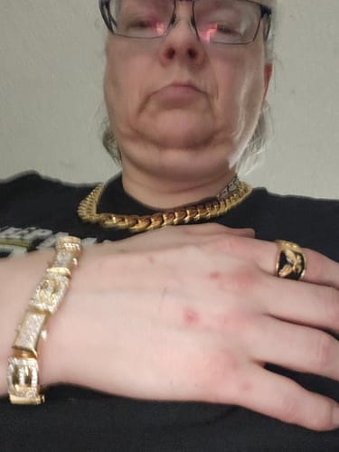 Customer photo review of 20mm Solid 18k Miami Cuban Link Chain w/Iced Clasp