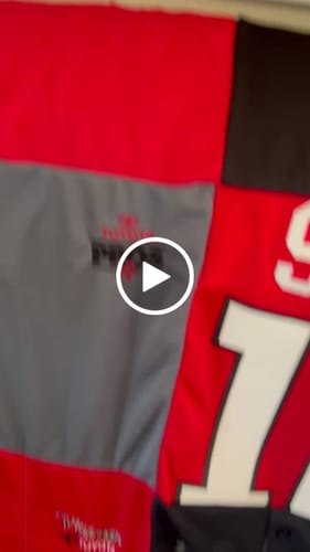 Customer video review of Project Repat T-Shirt Quilt