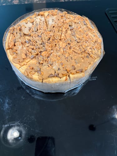 Customer photo review of Peanut Butter Butterfinger Cheesecake