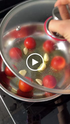 Customer video review of Hand-Hammered Titanium Pan