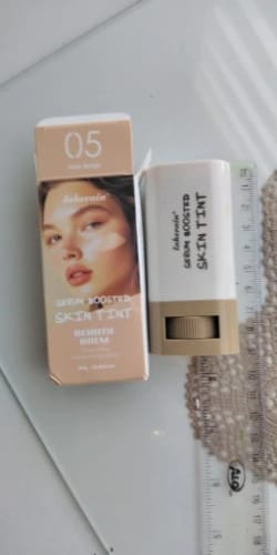 Customer photo review of Cove Balm Serum Boosted Skin Tint Balm