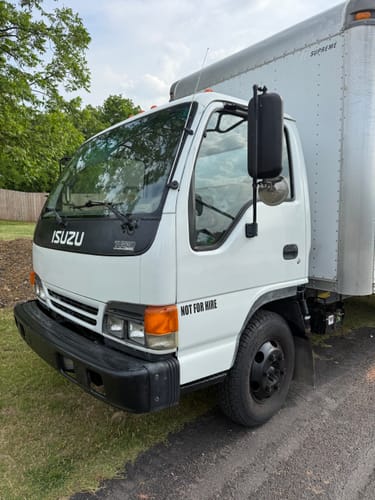 Customer photo review of ISUZU ARC WHITE 152D | OEMatch Automotive Basecoat