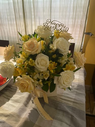 Customer photo review of Lexi Box - Limoncello
