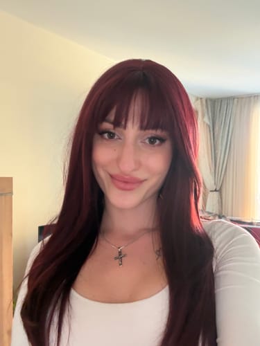 Customer photo review of JBEXTENSION 22 Inches Dark Red Fashion Wig with Bangs LENI DARK RED