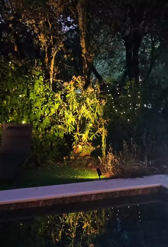 Customer photo review of Solar Gartenleuchte - LED Außenstrahler - Wasserdicht IP65
