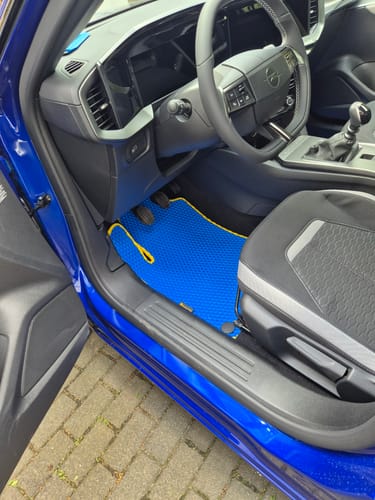 Customer photo review of Auto Fußmatten nach Maß - Komplettset