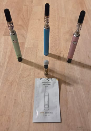Customer photo review of 1 Gram Delta-8 THC Full Spectrum Vape Cartridge | Purple Haze - Indica