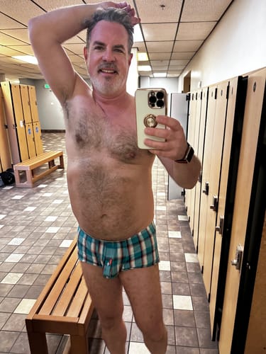 Customer photo review of Mens Plaid Front Pouch Boxer Shorts