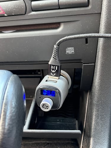 Customer photo review of Bluetooth FM Transmitter - Auto snellader - Carkit - Oplader