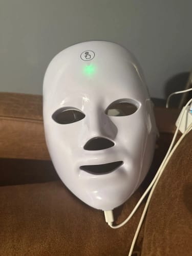Customer photo review of 7-in-1 Youth-Renew LED Mask