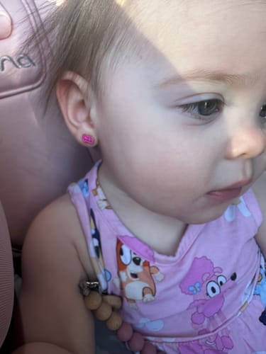 Customer photo review of Barbie™ 'B' Screwbacks