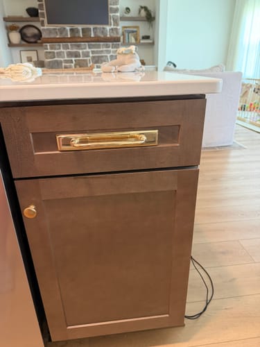 Customer photo review of Classic Cabinet Pulls with Backplate - Unlacquered Brass Polished